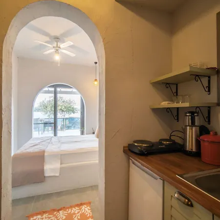 Gueney'in 5 Odasi Ξενοδοχείο με διαμερίσματα *