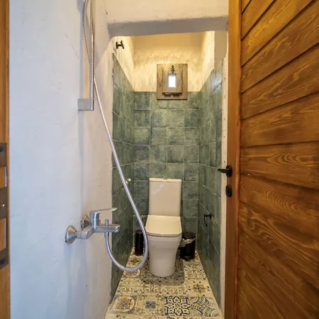 Ξενοδοχείο με διαμερίσματα Gueney'in 5 Odasi *